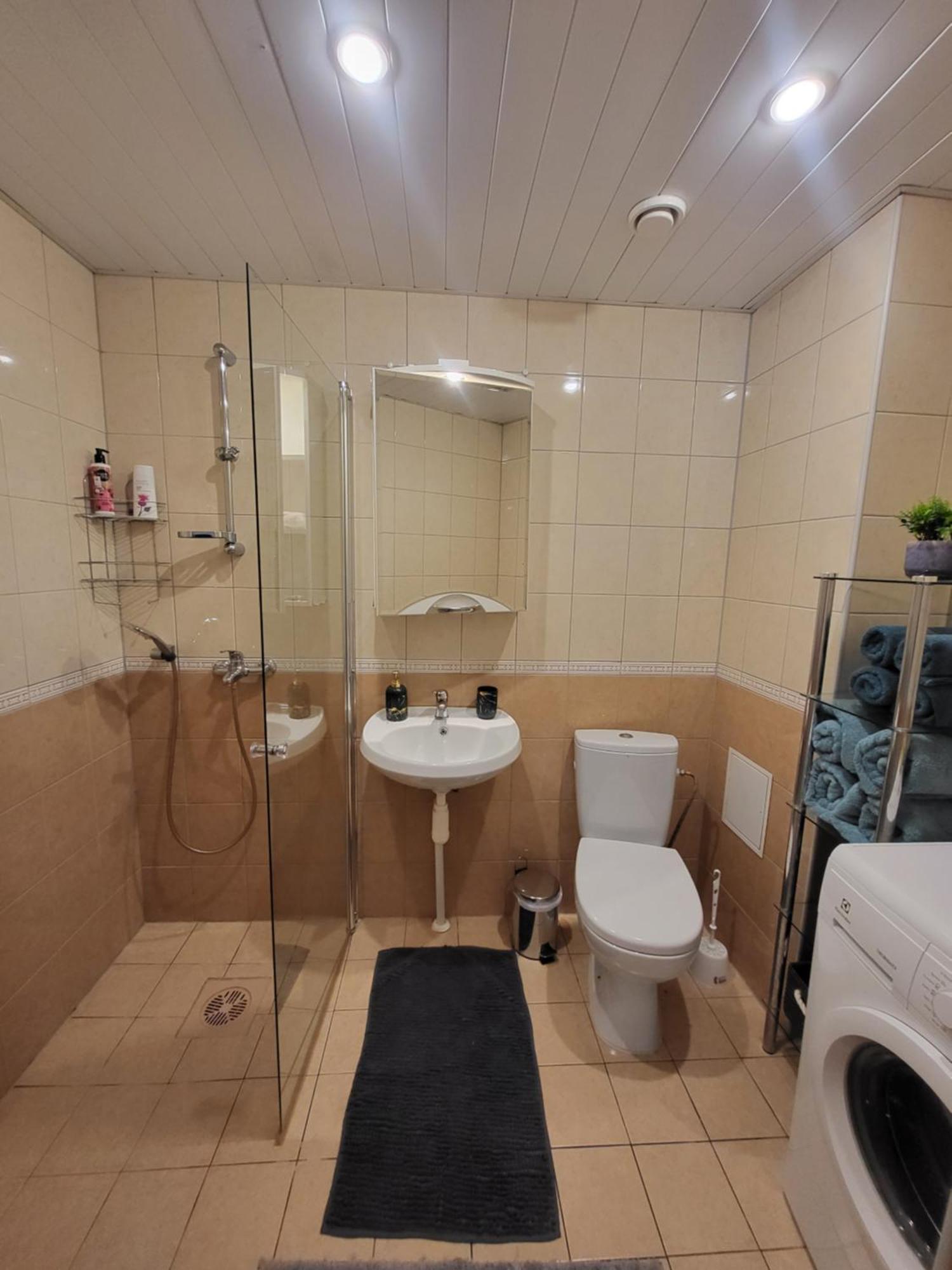 Long Holiday Apartment Курессааре Экстерьер фото